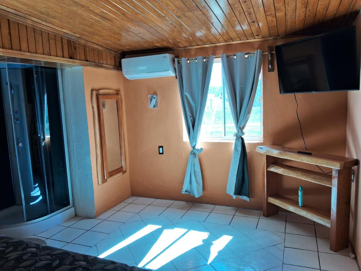 Villas La Quinta ครีล ภายนอก รูปภาพ